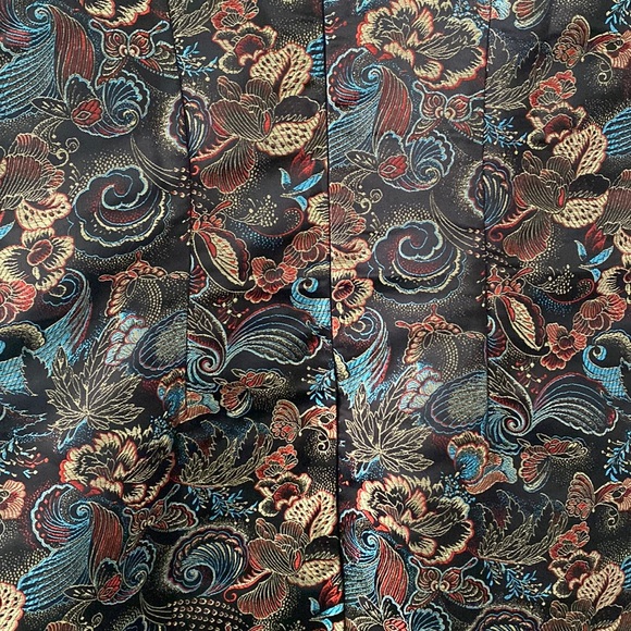 Beautiful Chinese Dress very unique - Picture 3 of 6